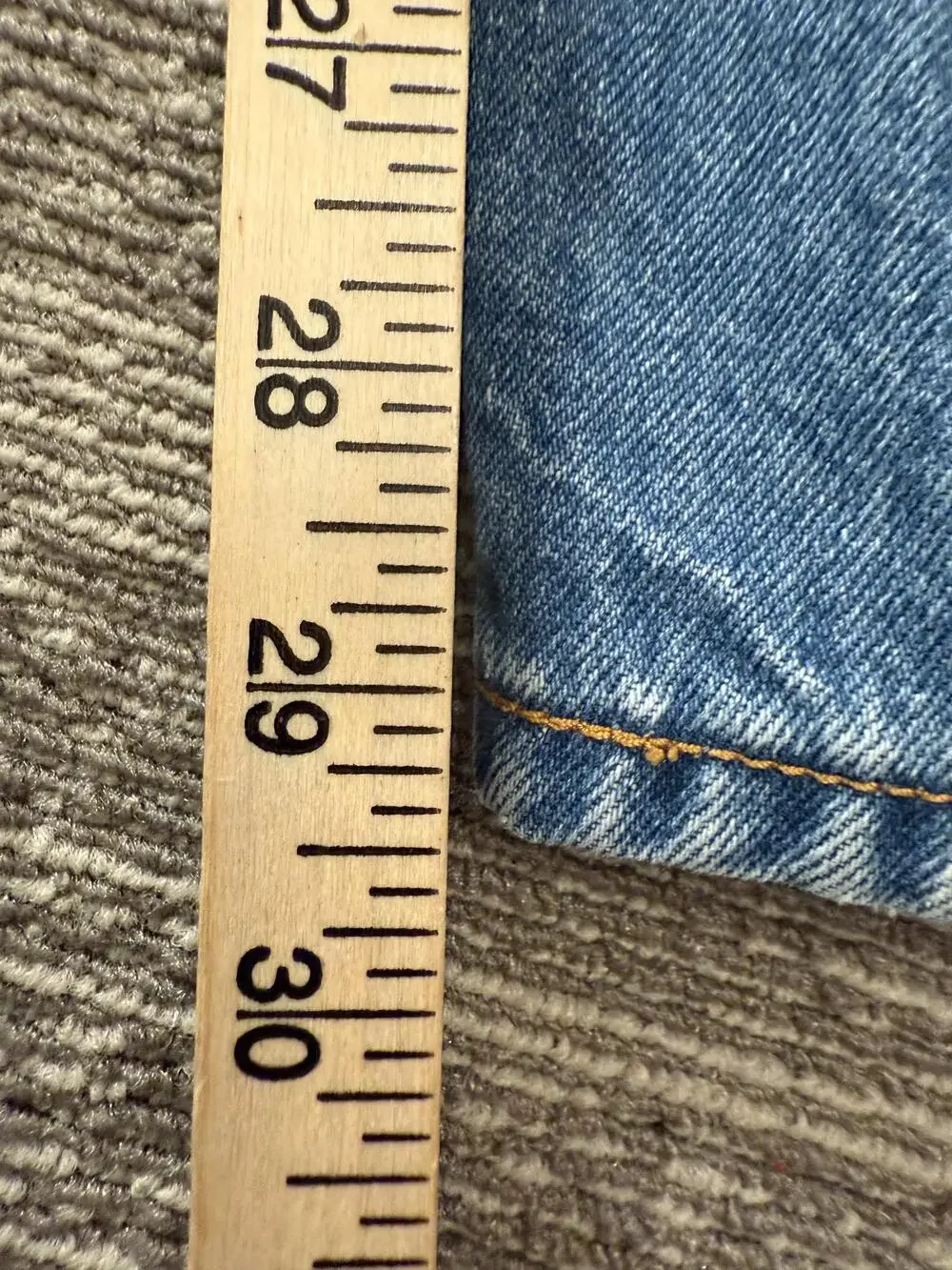 Levis 501 Jeans Mens 40x32 Blue Straight Leg Button Fly Classic Denim Pants
